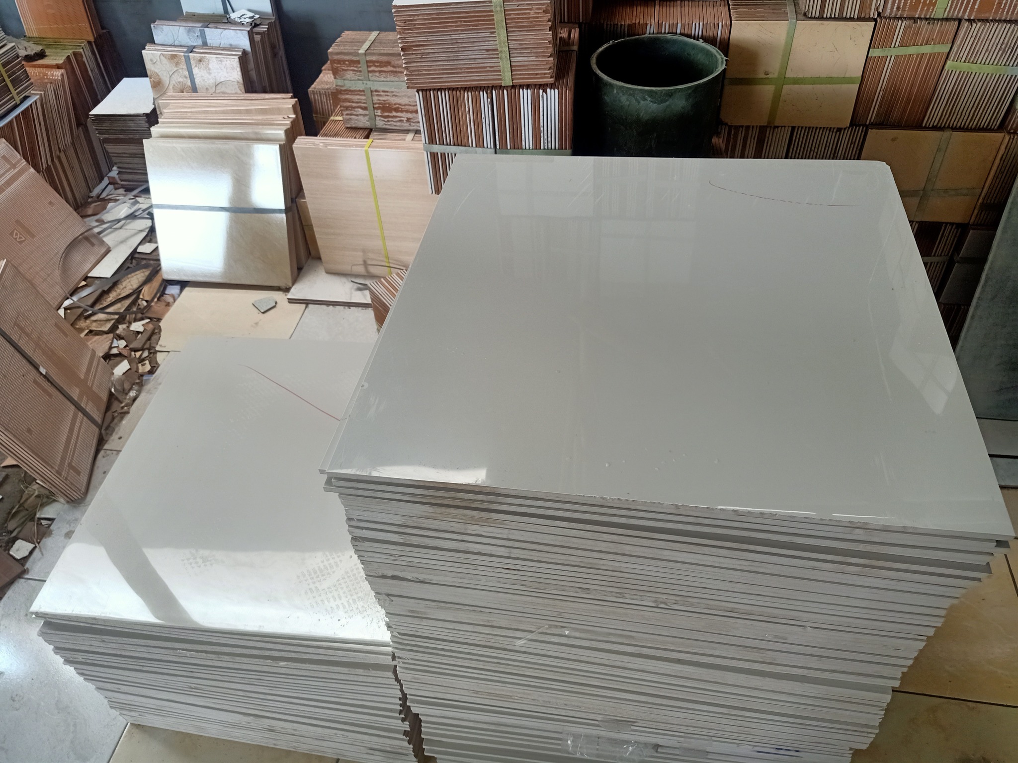 Alasan pentingnya pilih jenis keramik rumah yang tepat