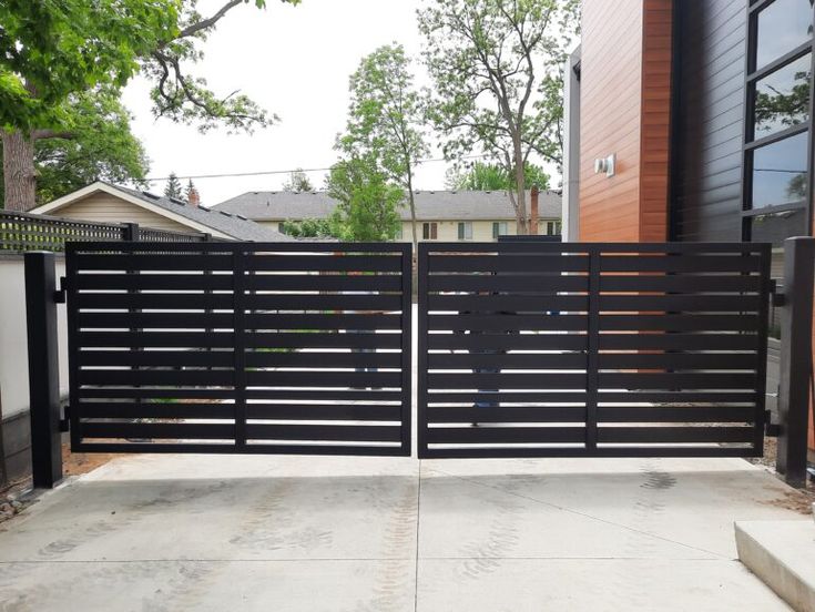Elegan! Ini 15 Model Pagar Minimalis Modern Terbaru untuk Rumah Idaman inspirasi Model pagar rumah minimalis modern