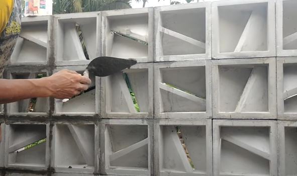 Cara pasang roster untuk pagar rumah