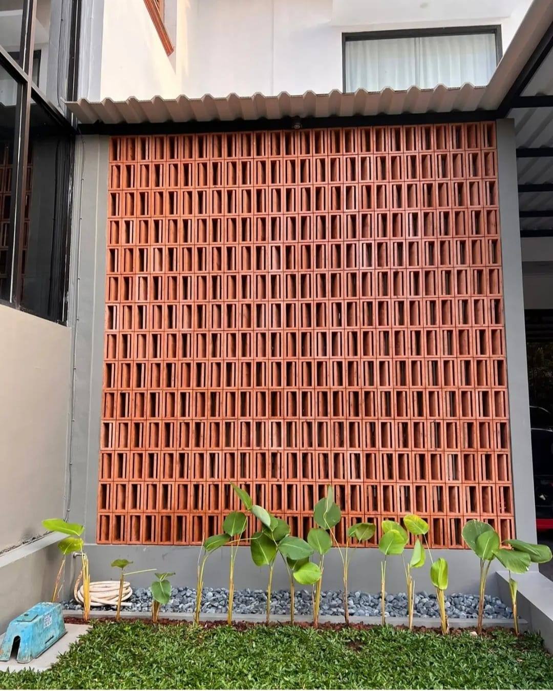 kelebihan roster tanah liat